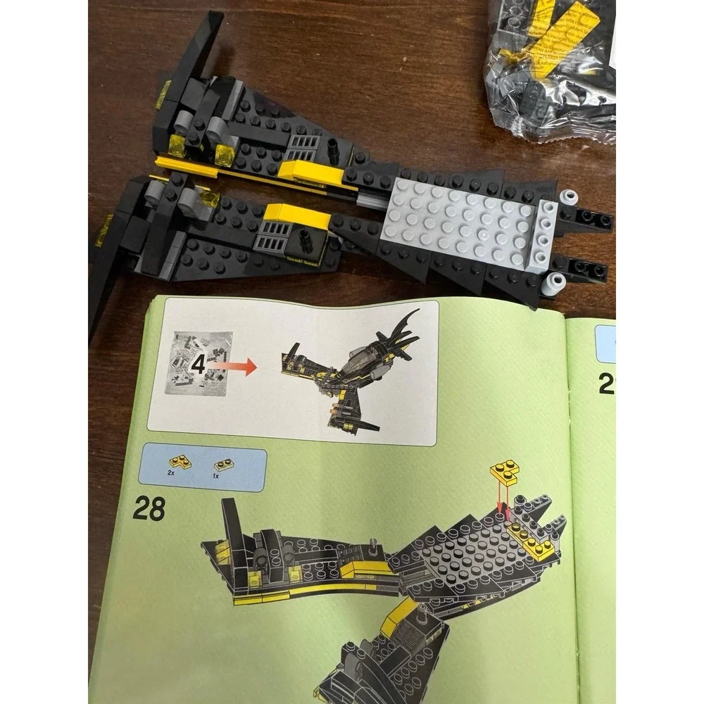 Lego Super Heroes: 76013 Batwing Vehicle Only + Box & Manuals - Incomplete Set
